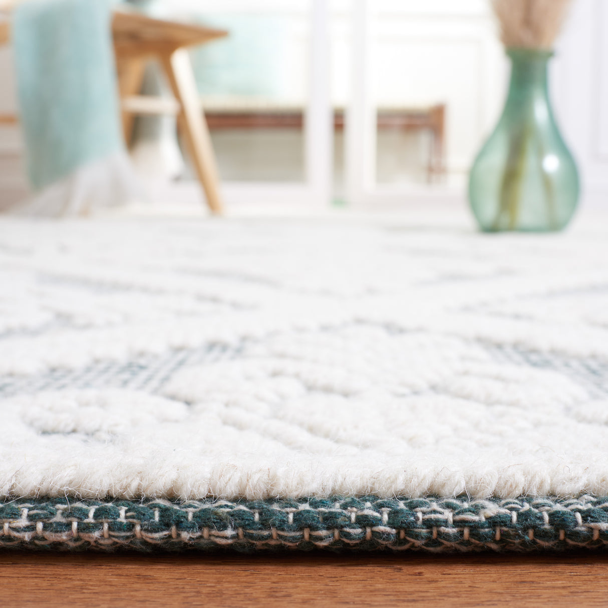 Safavieh Vermont Vrm306Y Ivory/Green Rug.