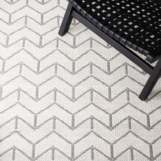 Safavieh Vermont Vrm310A Ivory Rug.