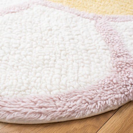 Safavieh Machine Washable Vermont Vrm476A Ivory/Light Pink Rug.