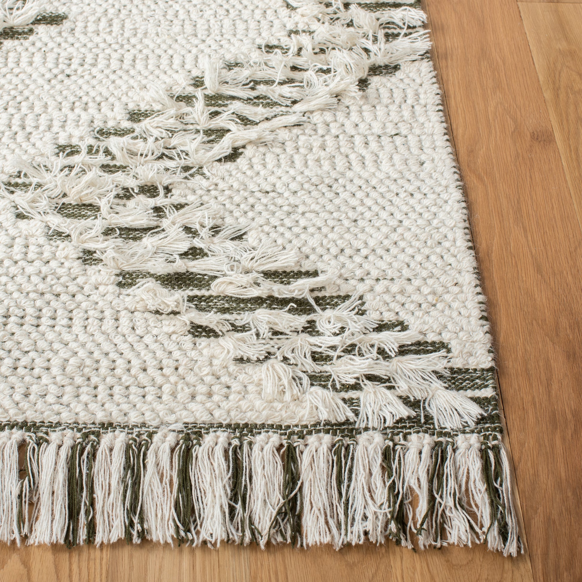 Safavieh Vermont Vrm501A Ivory/Green Area Rug