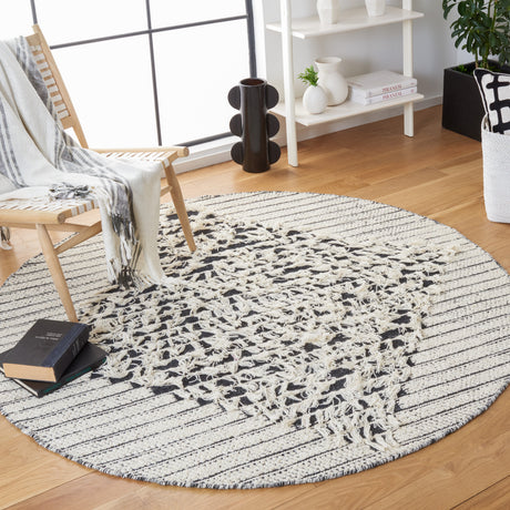 Safavieh Vermont Vrm502A Ivory/Black Rugs.