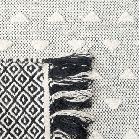 Safavieh Vermont Vrm503A Ivory/Black Rugs.