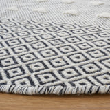 Safavieh Vermont Vrm503A Ivory/Black Rugs.