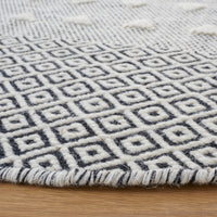 Safavieh Vermont Vrm503A Ivory/Black Area Rug