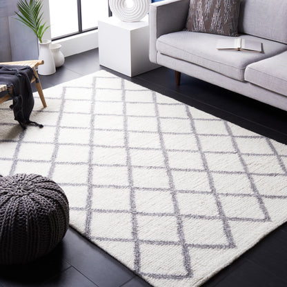 Safavieh Vermont Vrm552A Ivory/Grey Area Rug