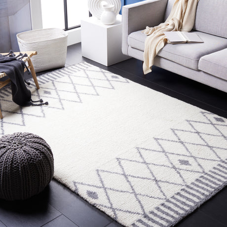 Safavieh Vermont Vrm553A Ivory/Grey Rug.