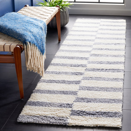 Safavieh Vermont Vrm555A Ivory/Grey Rug.