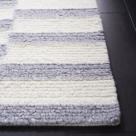 Safavieh Vermont Vrm555A Ivory/Grey Rug.