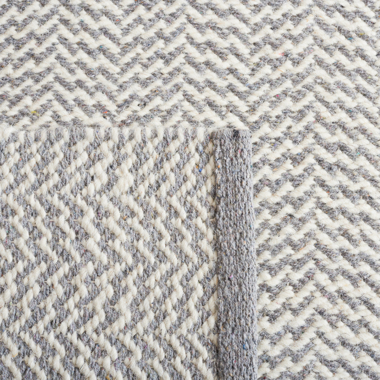 Safavieh Vermont Vrm902F Grey/Ivory Rug.