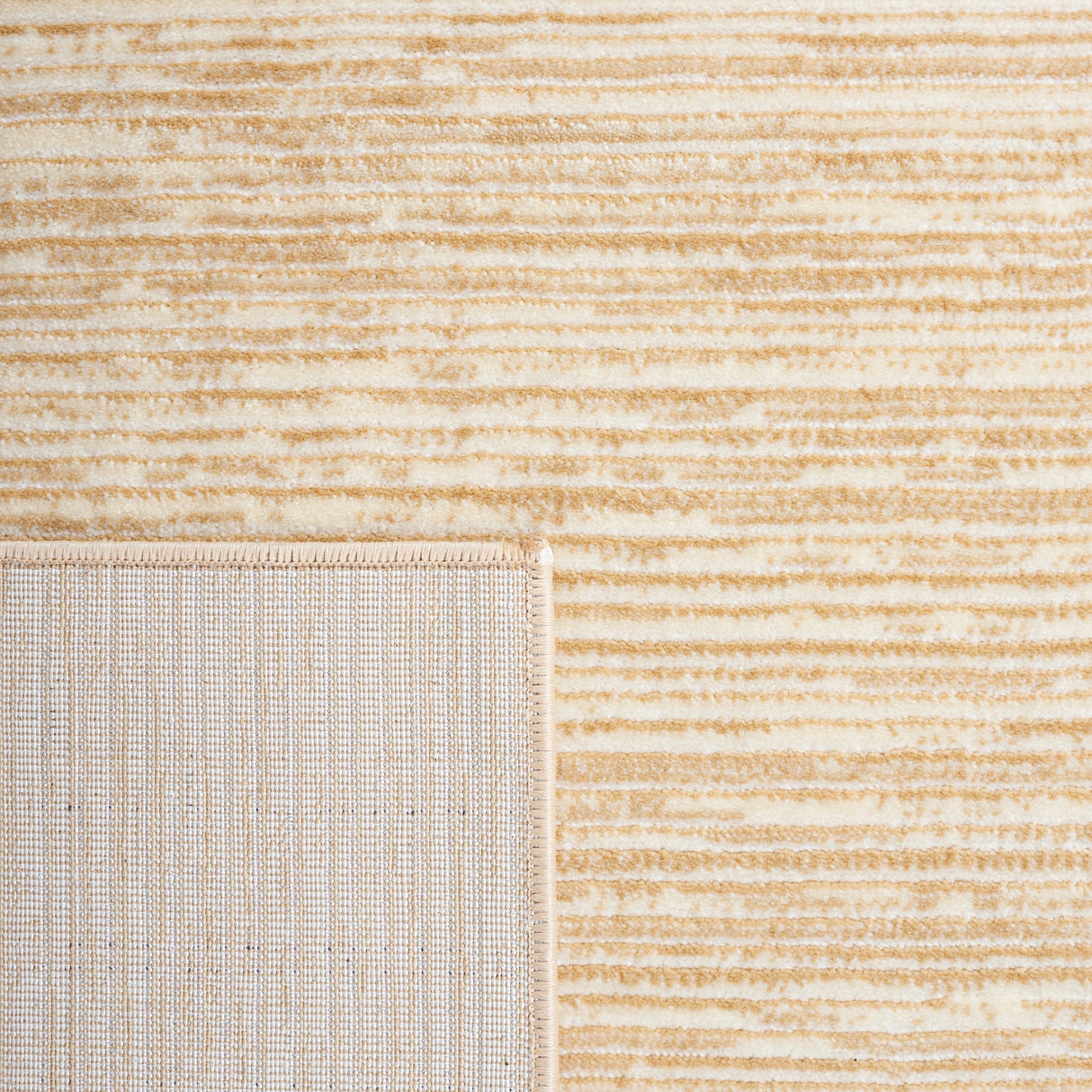 Safavieh Vision Vsn606H Beige Rugs.