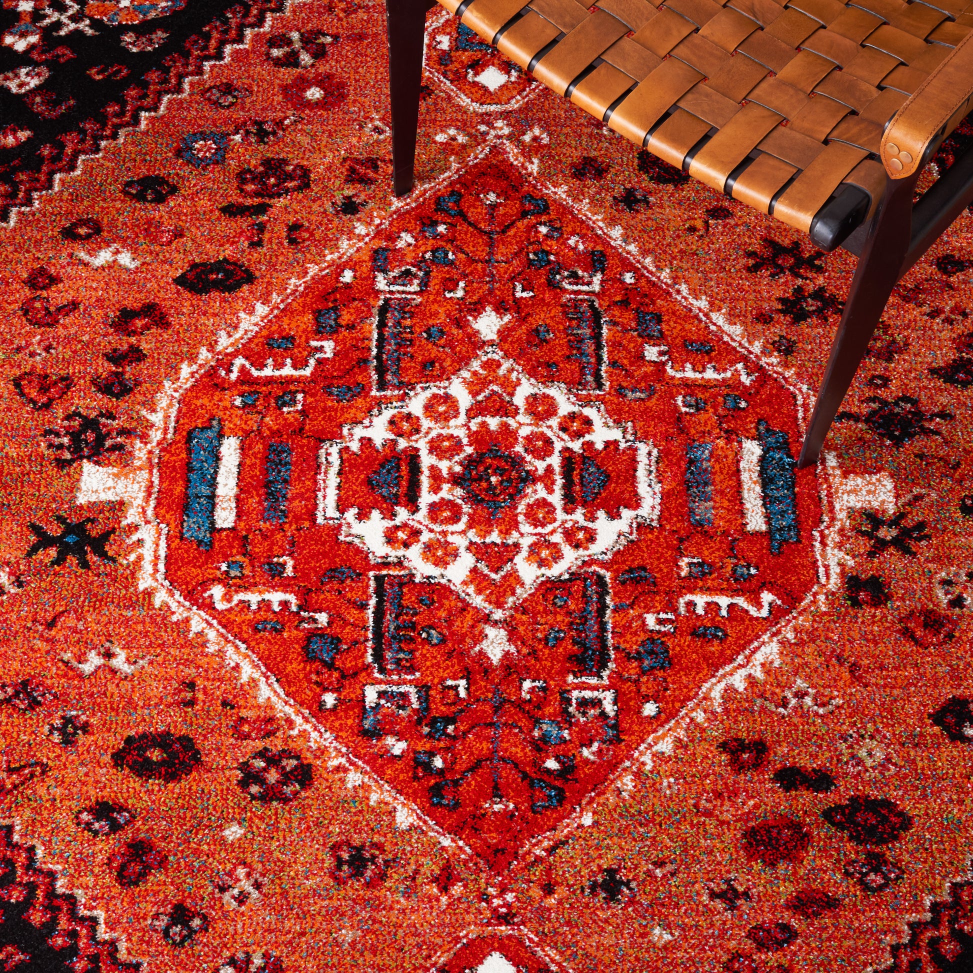 Safavieh Vintage Hamadan Vth201P Orange/Red Area Rug