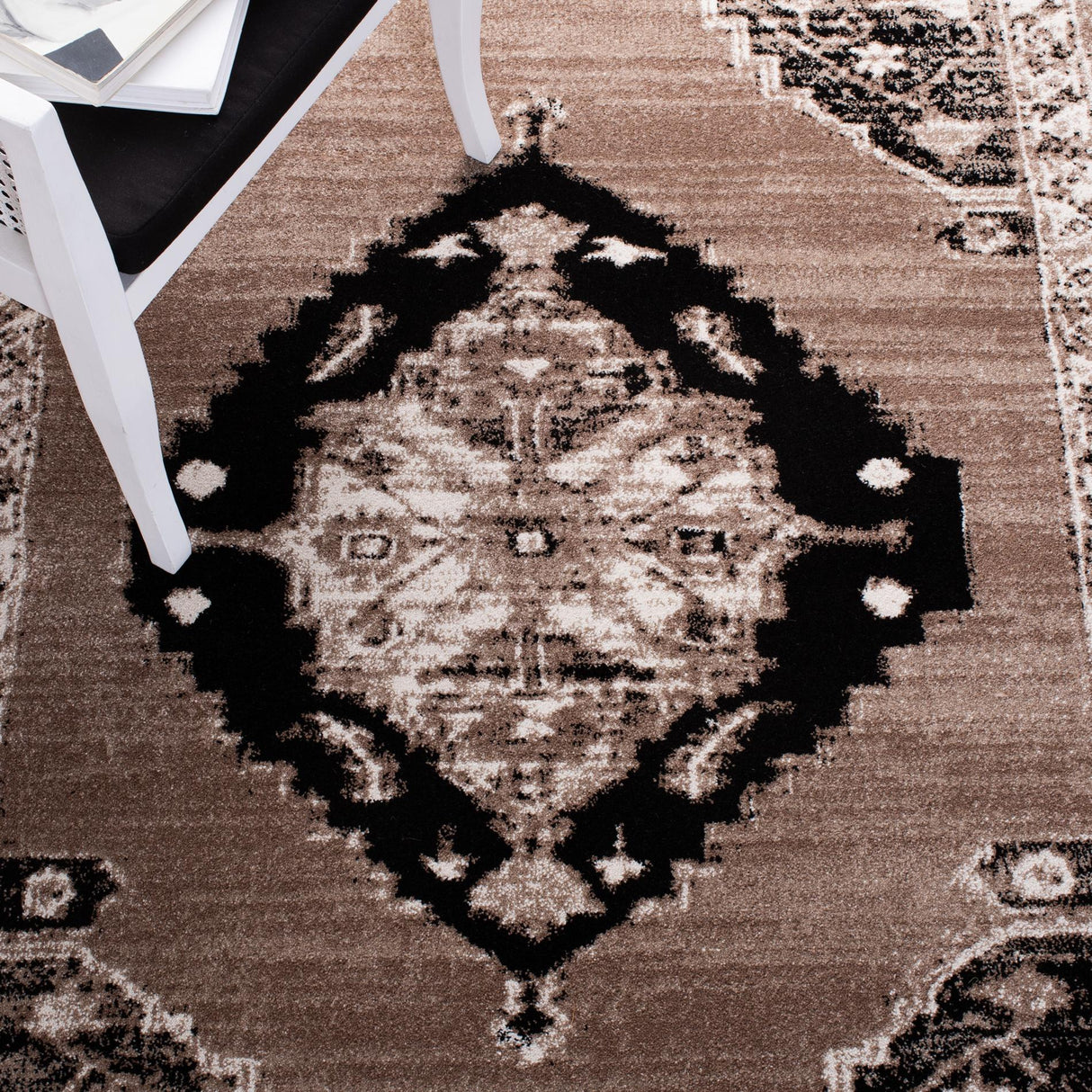 Safavieh Vintage Hamadan Vth228T Brown/Ivory Rugs.