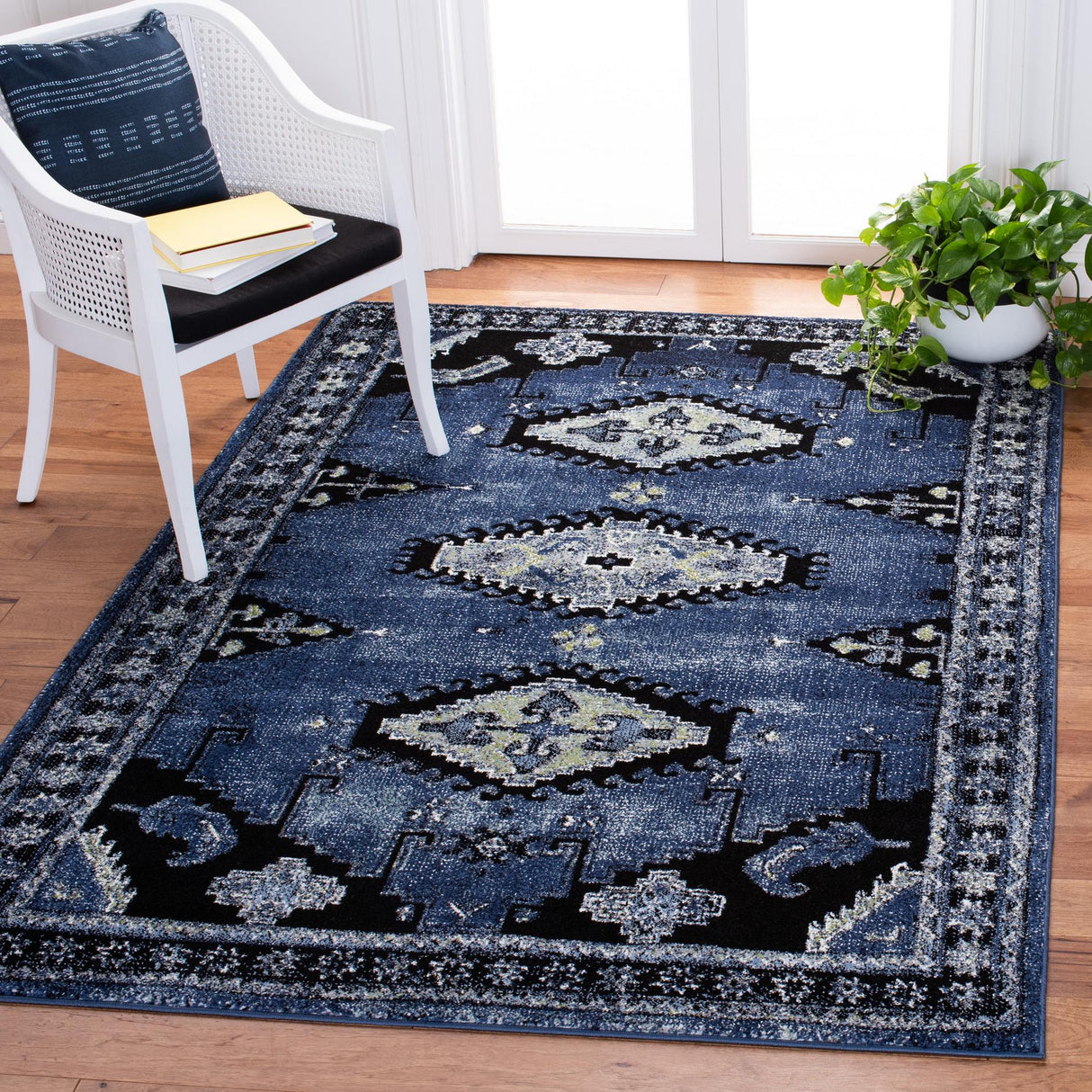 Safavieh Vintage Hamadan Vth251M Blue/Black Rugs.