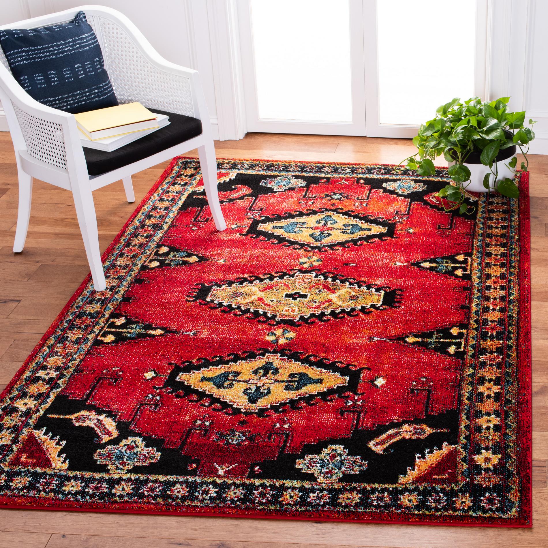 Safavieh Vintage Hamadan Vth251Q Red/Black Area Rug