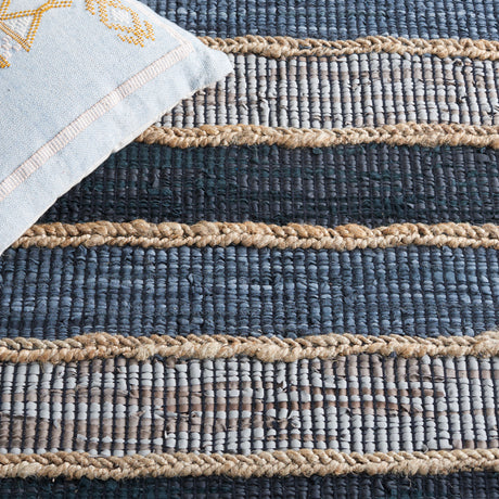 Safavieh Vintage Leather Vtl206Z Black/Natural Rug.