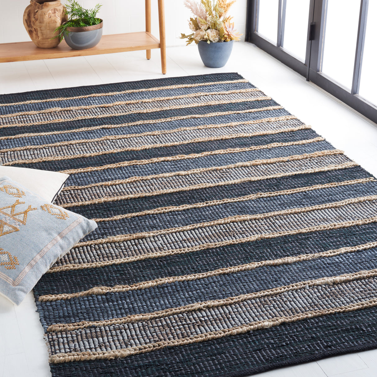 Safavieh Vintage Leather Vtl206Z Black/Natural Rug.
