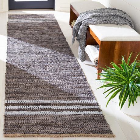 Safavieh Vintage Leather Vtl400G Silver/Ivory Rugs.