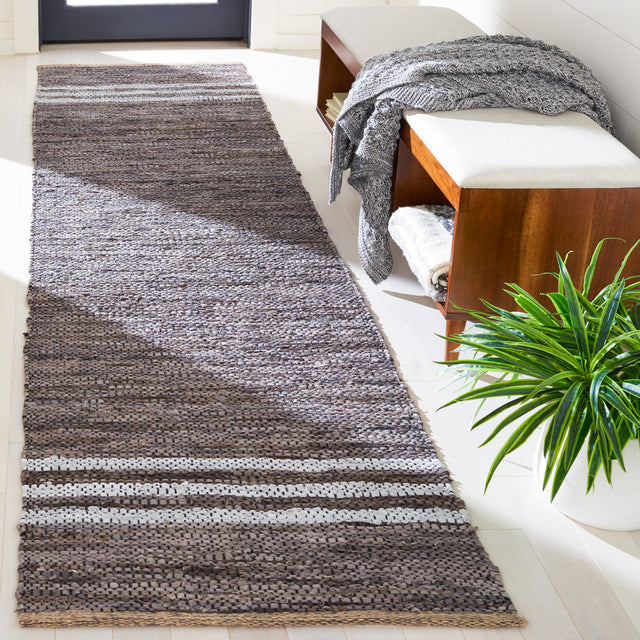 Safavieh Vintage Leather Vtl400G Silver/Ivory Rugs.