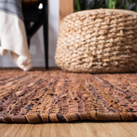 Safavieh Vintage Leather Vtl501T Light Brown Rugs.