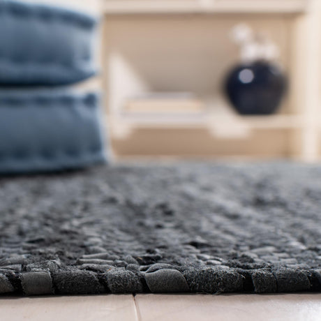 Safavieh Vintage Leather Vtl602M Blue/Natural Rugs.