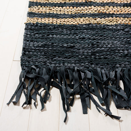Safavieh Vintage Leather Vtl702Z Black/Beige Rug.