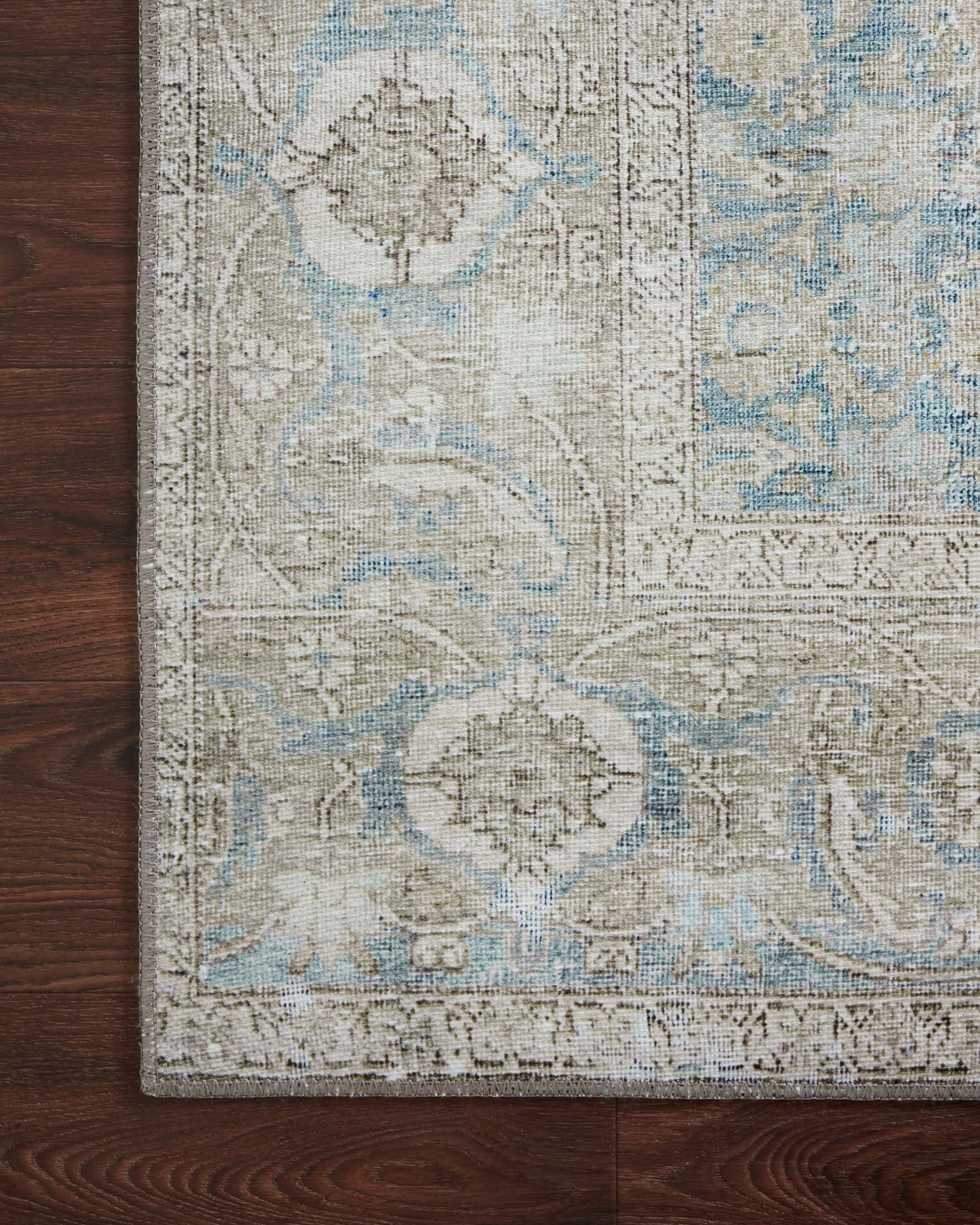 Loloi Wynter Wyn-10 Ocean/Silver Area Rug