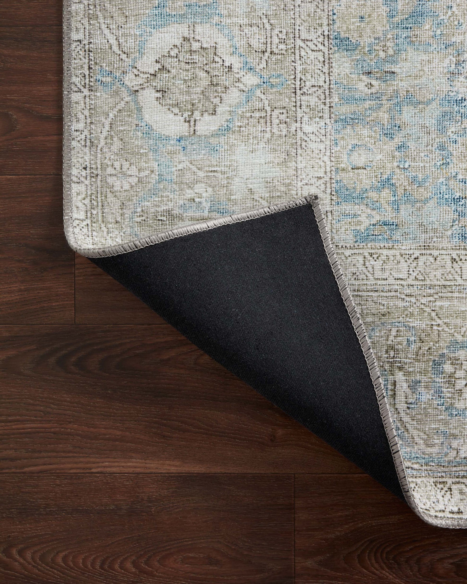 Loloi Wynter Wyn-10 Ocean/Silver Area Rug