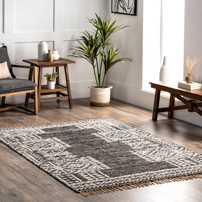 Nuloom Joanna Blend Bohemian Tassle Njo3549A Gray Area Rug