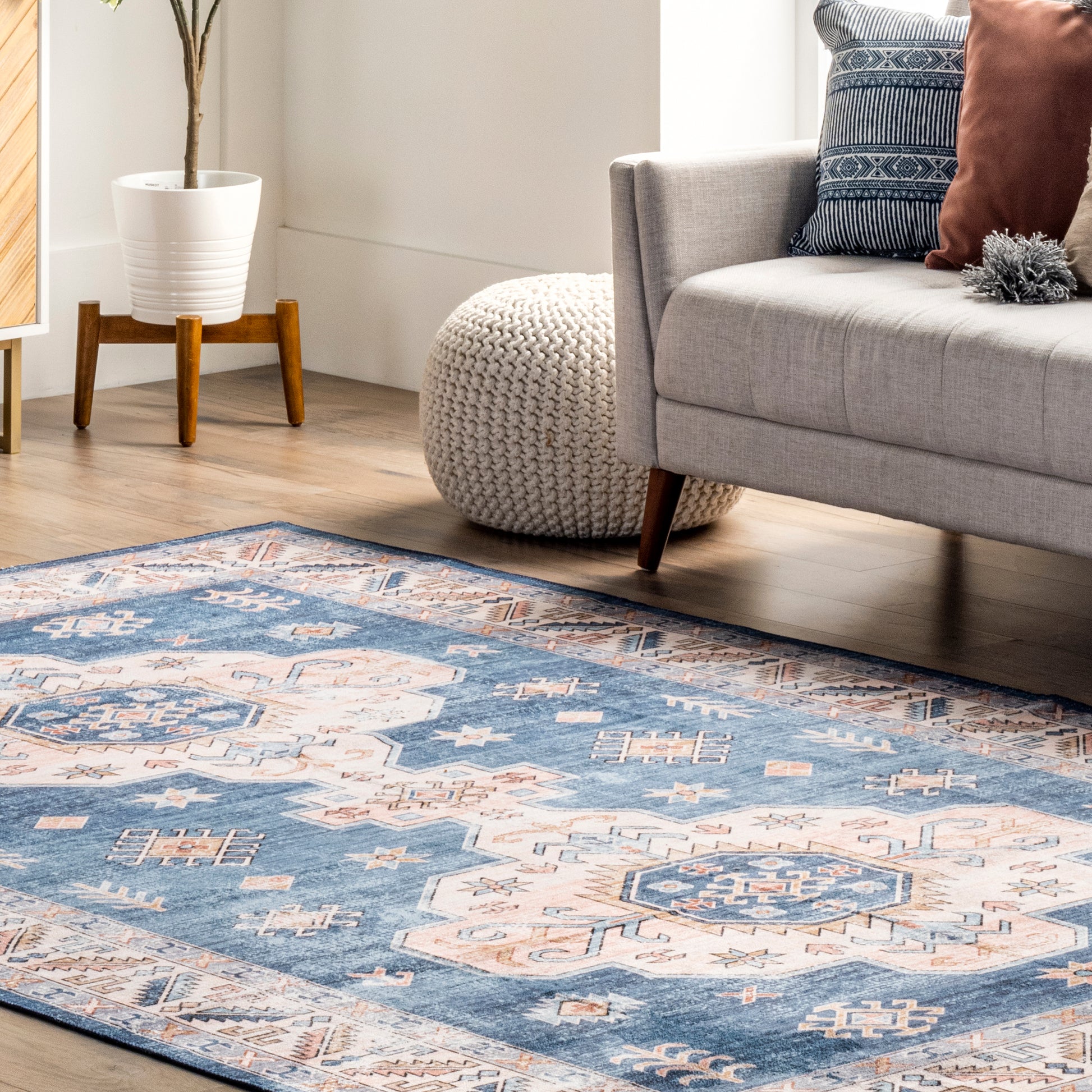 AreaRugs.com Wavaj Nwa1063A Blue Area Rug