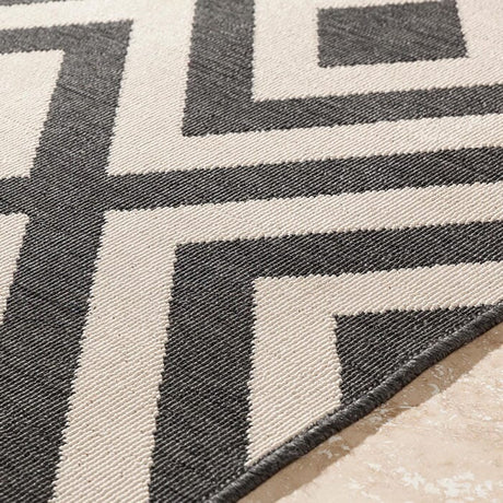 Surya Alfresco Alf-9639 Black / Beige Rugs.