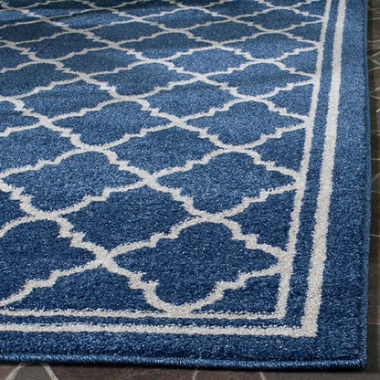 Safavieh Amherst Amt422P Navy / Beige Geometric Area Rug