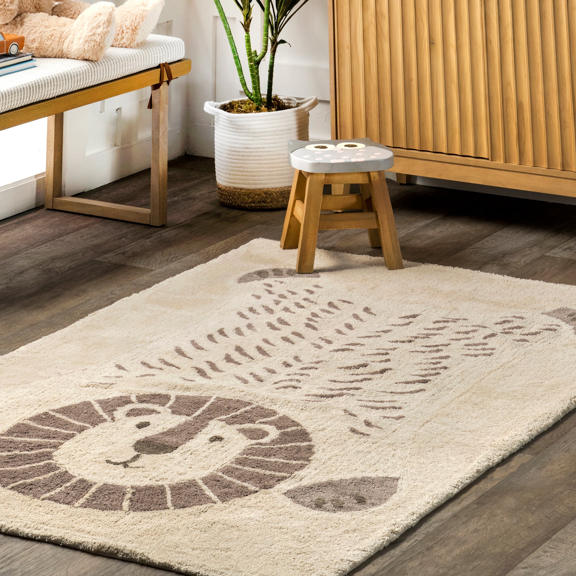 AreaRugs.com Wavaj Nwa1315A Ivory Area Rug