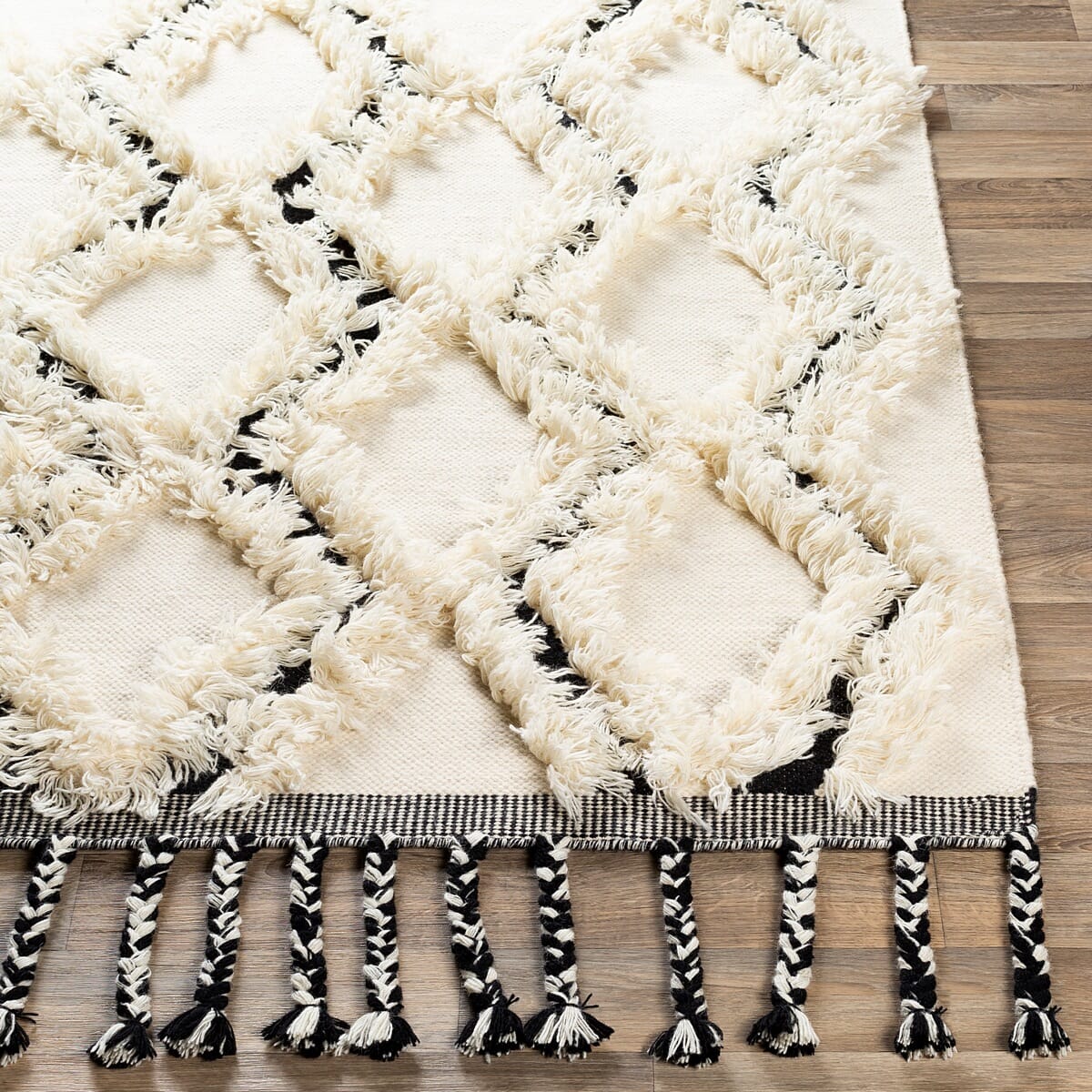 Surya Apache Apa-2300 Cream, Black Moroccan Area Rug