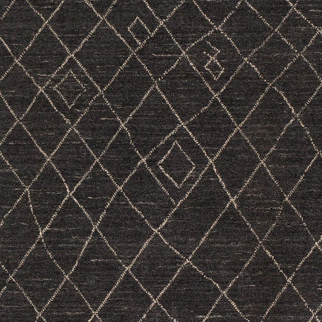 Surya Arlequin Arq-2301 Black, Cream Rugs.