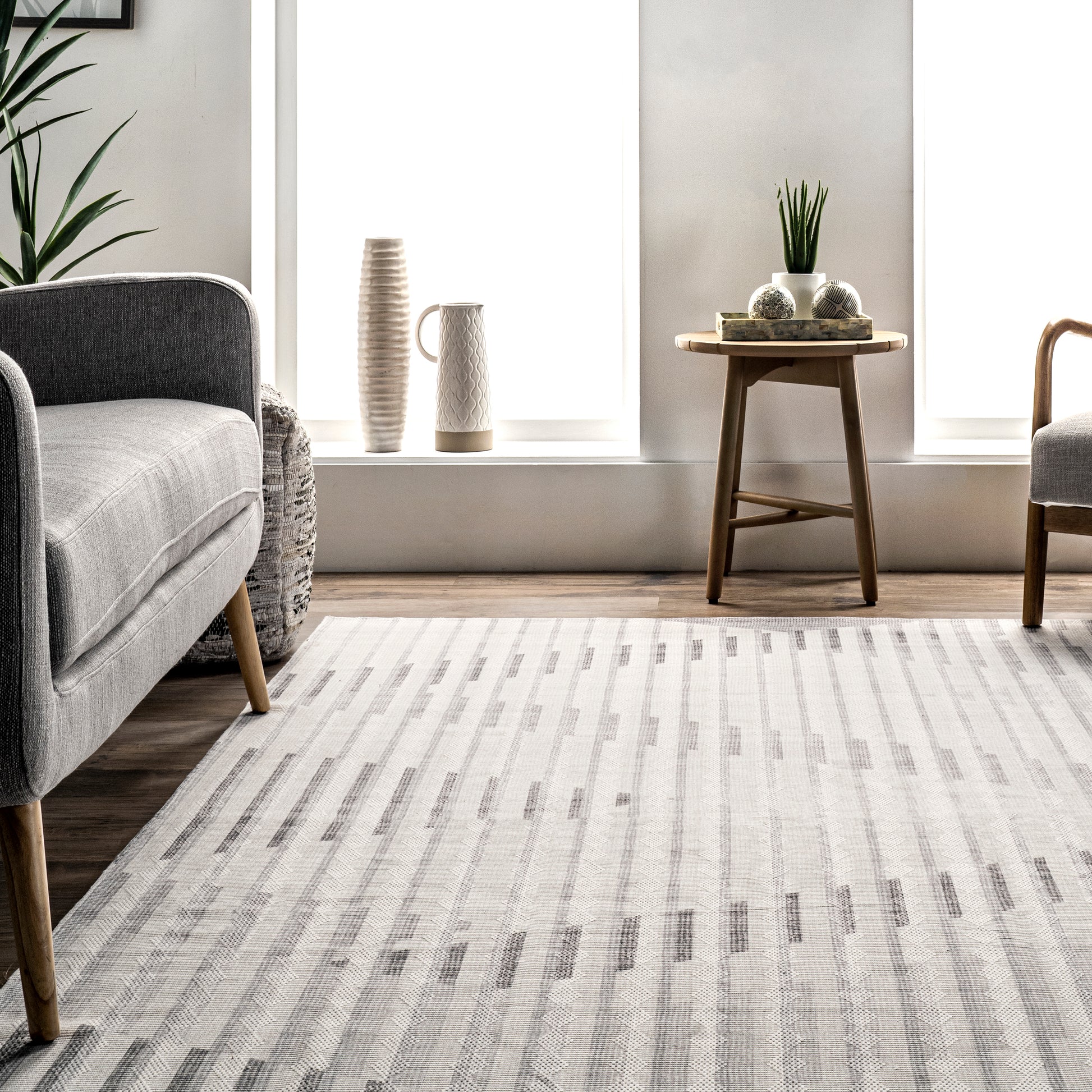 AreaRugs.com Wavaj Nwa1032A Beige Area Rug