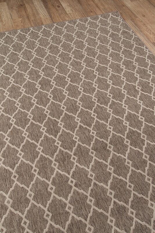 Momeni Baja Baj-2 Taupe Geometric Area Rug