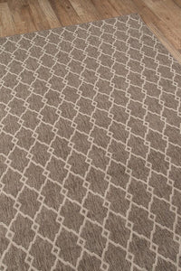 Momeni Baja Baj-2 Taupe Geometric Area Rug