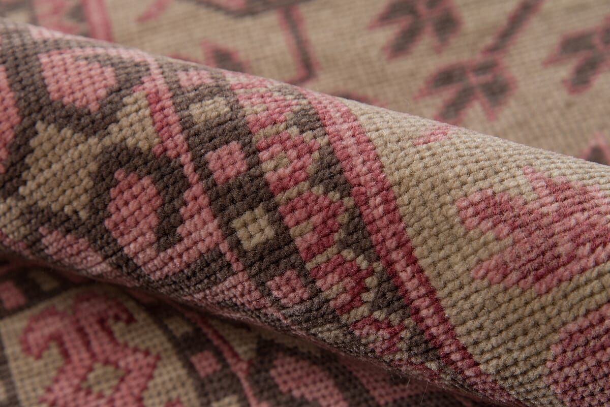 Momeni Banaras Bnr-5 Pink Area Rug