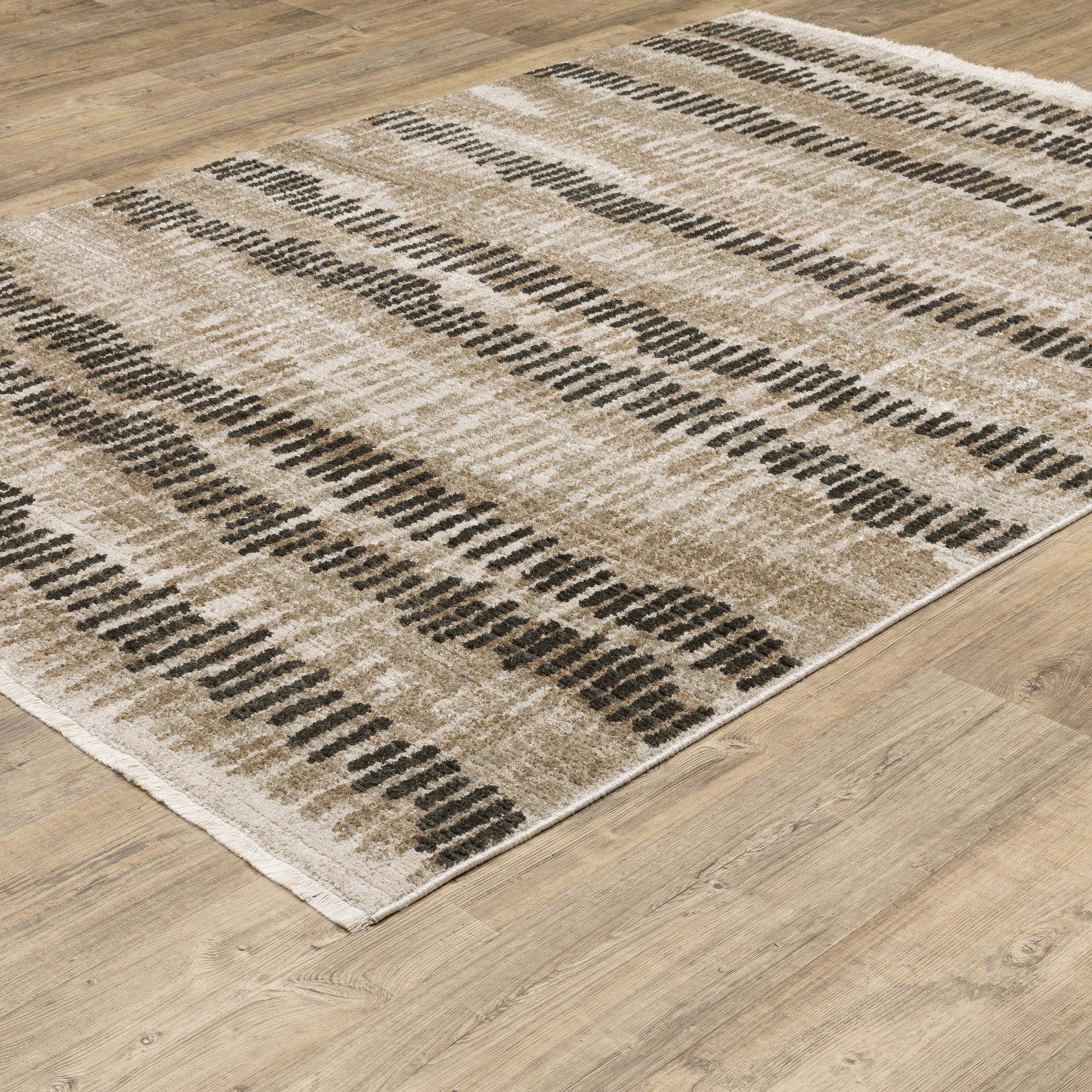 Oriental Weavers Sphinx Bauer 8120D Beige/ Charcoal Area Rug