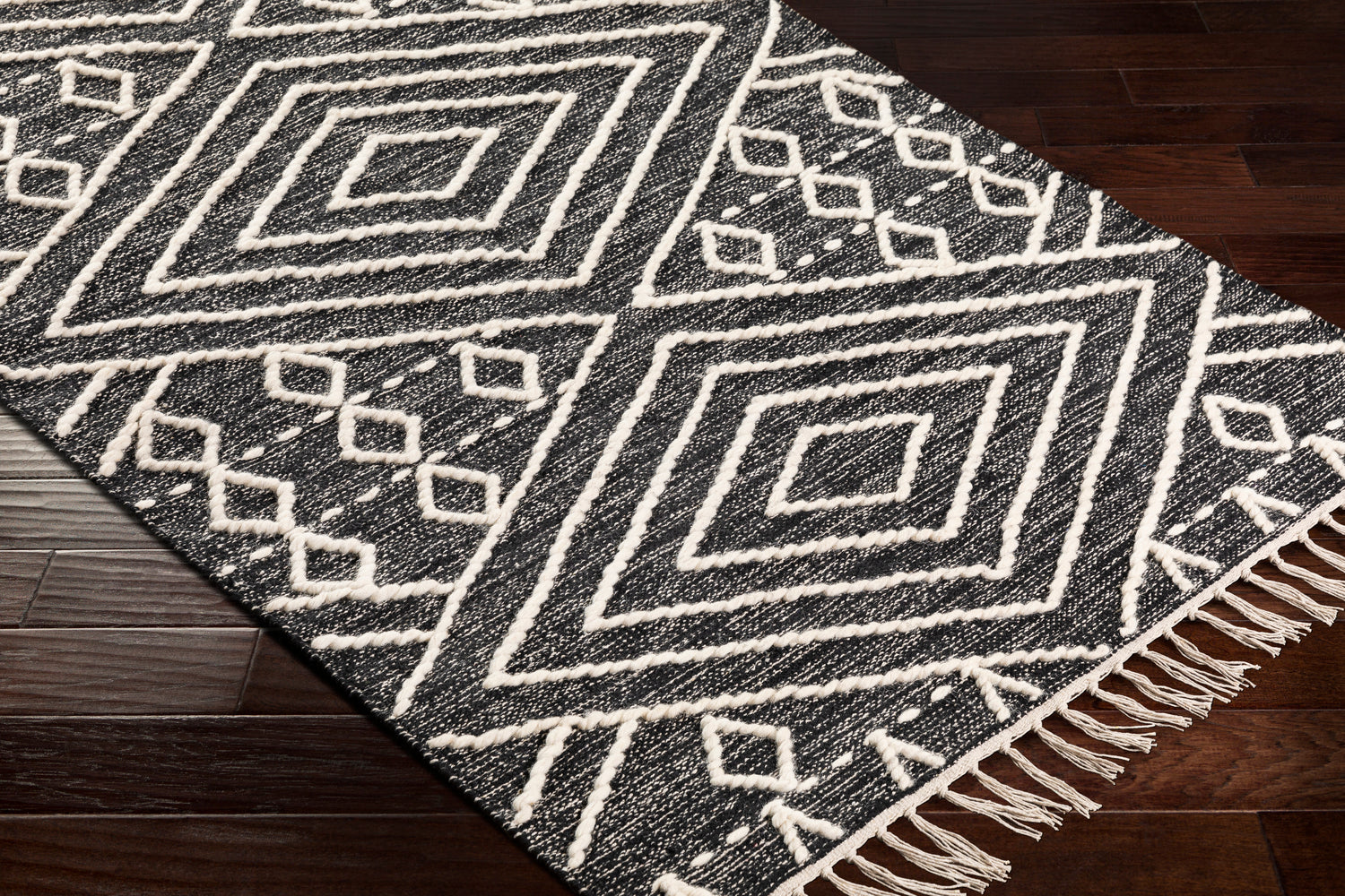 Surya Bedouin Bdo-2300 Black, Cream Rug.
