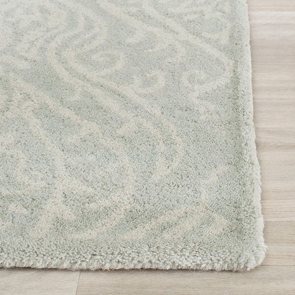 Safavieh Bella Bel445A Silver / Ivory Damask Area Rug