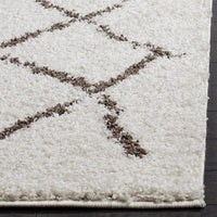 Safavieh Berber Shag Ber162A Creme / Brown Geometric Area Rug