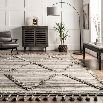 Nuloom Amira Modern Nam2793A Ivory Area Rug