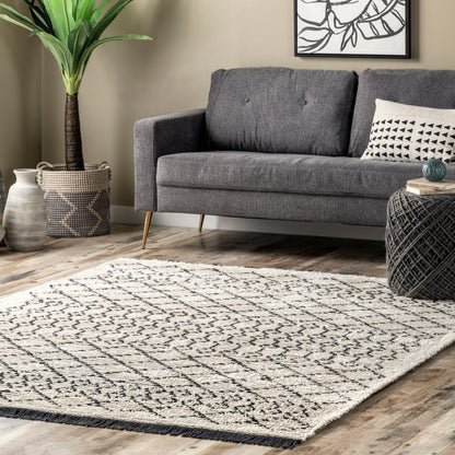 Nuloom Naomi Nna1875A Beige Area Rug