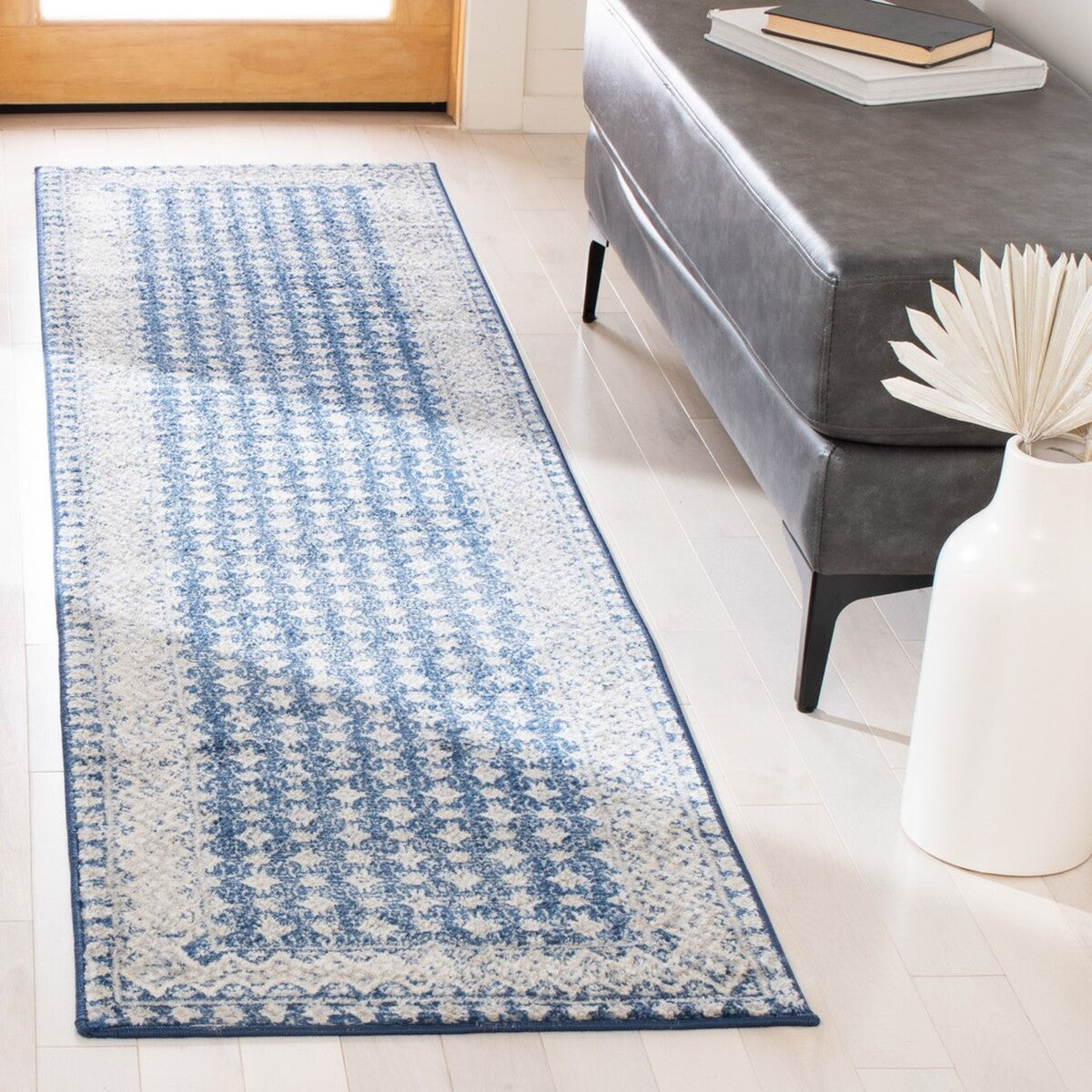 Safavieh Brentwood Bnt899N Navy/Beige Area Rug