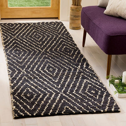 Safavieh Bohemian Boh702A Black / Ivory Geometric Area Rug