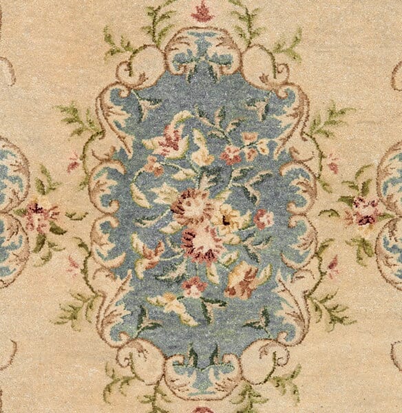 Safavieh Bergama Brg166A Ivory / Light Blue Area Rug