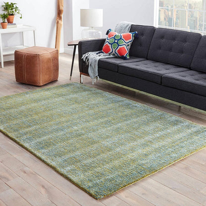 Jaipur Britta Plus Brp03 Dark Lime / Caribbean Sea Vintage / Distressed Area Rug