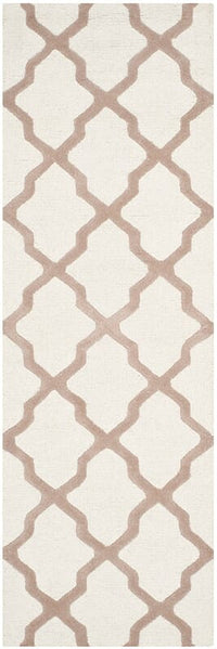 Safavieh Cambridge Cam121P Ivory / Beige Geometric Area Rug