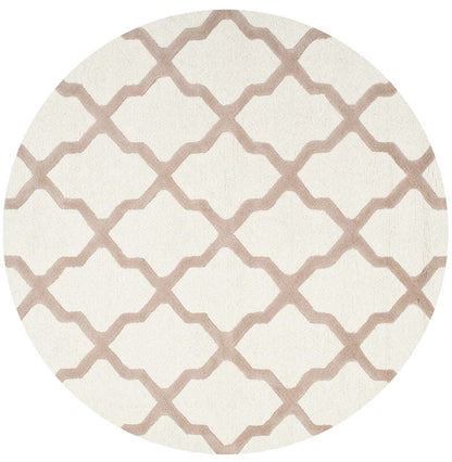 Safavieh Cambridge Cam121P Ivory / Beige Geometric Area Rug